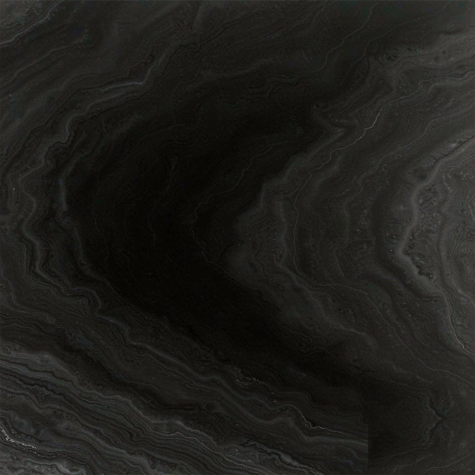 黑絲絨 Black Velvet Marble 石材樣板圖，黑色系，產地土耳其，產地土耳其，體積密度2.71 g/cm³，吸水率≤0.15%，莫氏硬度3，適用於地面、牆身、檯面、特色牆、客廳
