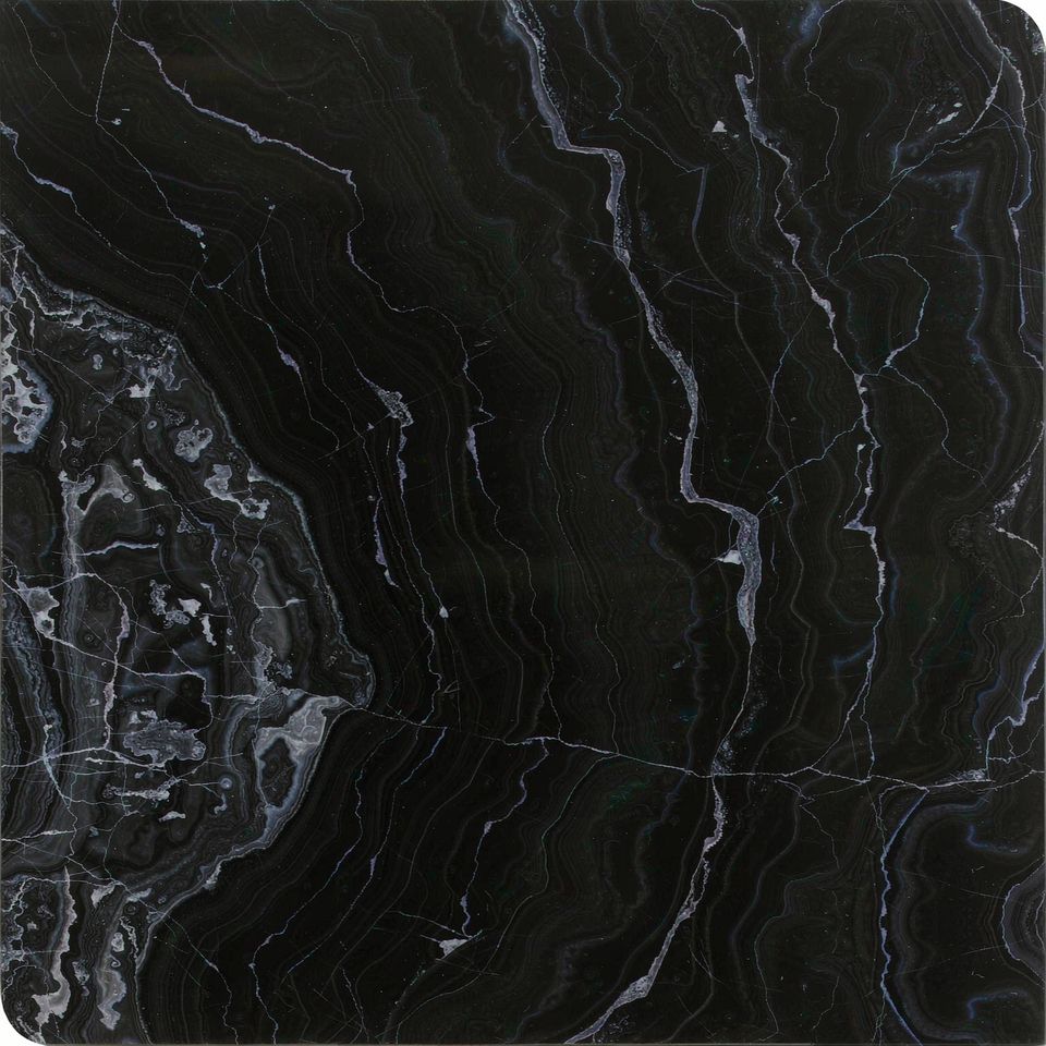 玄墨黑 Mystic Black Marble 石材樣板圖,黑色系,產地中國,產地中國,體積密度2.66 g/cm³,吸水率≤0.47%,莫氏硬度4,適用於地面、牆身、檯面、特色牆、大堂