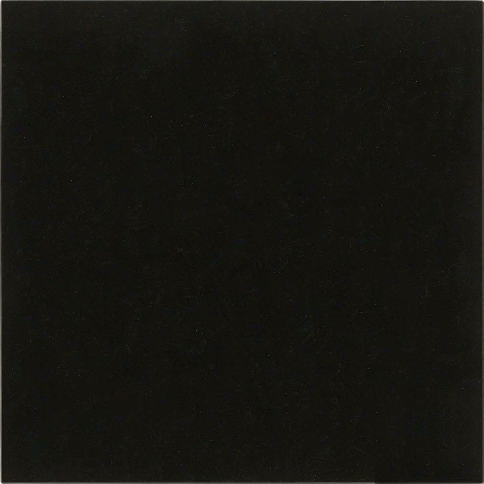 純黑玉石 Pure Black Jade 石材樣板圖,黑色系,產地中國,產地中國,體積密度2.66 g/cm³,吸水率≤0.43%,莫氏硬度3,適用於地面、牆身、檯面、大堂、特色牆