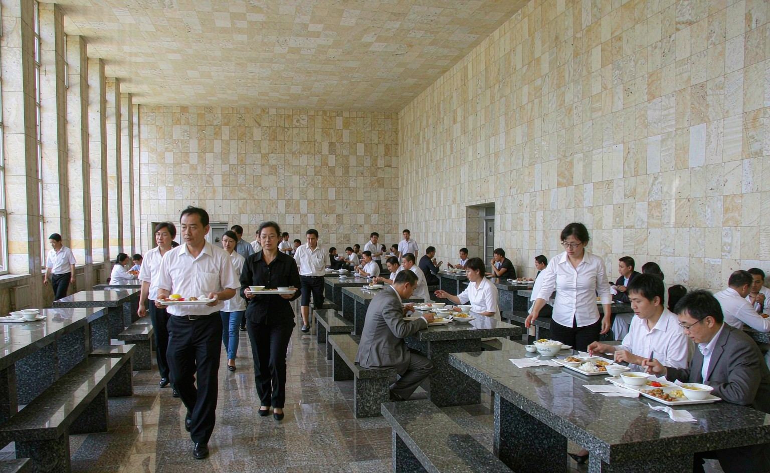 公務員餐廳
